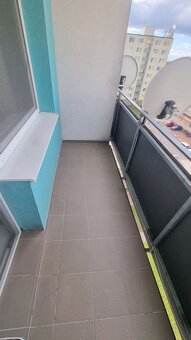 Rezervované - Čiastočne zrekonštruovaný bytík s loggiou - 8