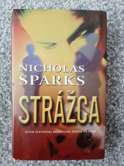 Rozpredaj kniznice, naj knihy hľadajú nového majiteľa. - 8