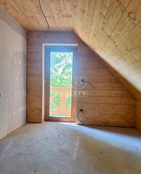 Drevenica v krásnom prostredí obce Stará Bystrica - 8