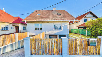 Veľký RD: 6 izieb, 2 kuchyne, 2 kúpelne, pivnica, garáž, 100 - 8