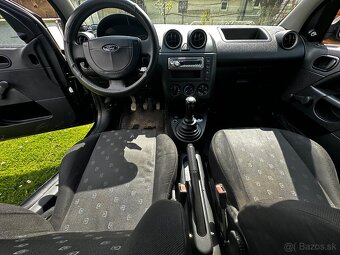 Ford fiesta - 8