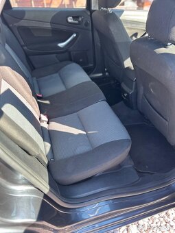 Ford Mondeo - 8