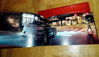 Prospekt Porsche Cayenne - 8