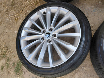 19" Skoda Superb - TRINITY - 8