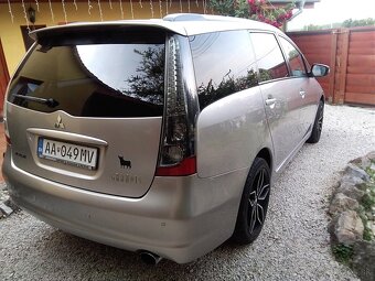 Predám Mitsubishi Grandis 2.4 benzin 7 miestne - 8