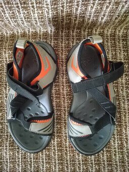Letná obuv KEEN a ADIDAS - 8