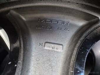 5x127 r18 ET44,45 x 7,5J elektróny originál JEEP - nepoužité - 8