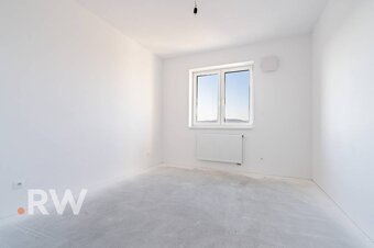 V ŠTANDARDE - 3 izb. BYT + loggia - 72,62 m2 - REZIDENCIA HL - 8