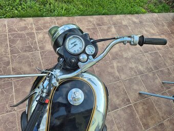 Royal Enfield Bullet 350 rok 1972 - 8