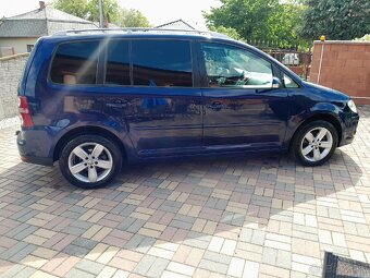 VW Touran 1.9TDi DSG - 8