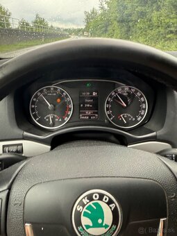 Octavia 2 facelift combi - 8