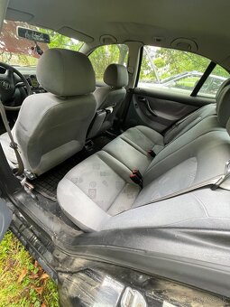 PLNE POJAZDNÝ SEAT LEON 1M - 8