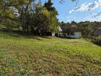 Rodinný dom – veľký pozemok 3 000 m² – Streženice (Štepnická - 8