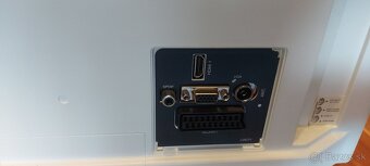 Televízor Technika + reproduktory Dell - 8