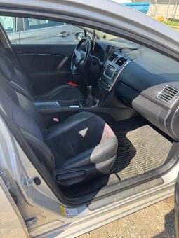 TOYOTA AVENSIS T27 ROK 2013 - 8