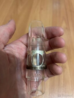 Hubicka na saxofon - 8