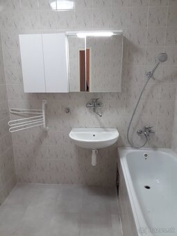 Realitný kancelária REALADR s.r.o. - 8