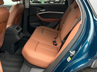 ⭐Audi E-tron Basis 50 Quattro, r.v.: 2022⭐ - 8