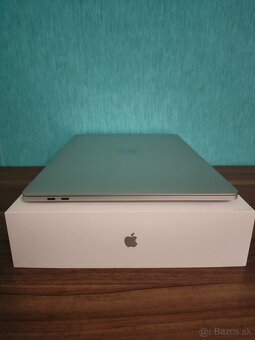 Apple MacBook Pro 15 2017 – i7 / 16GB / 512GB - 8