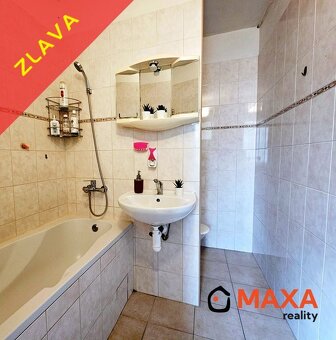ZĽAVA Trojizbový byt s komorou a klimatizáciou v centre S - 8