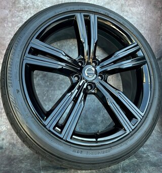 Letní sady Volvo V60/S60 235/40R19 96W - 8