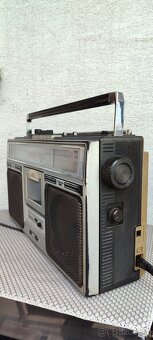 Radiomagnetofon JVC - 8