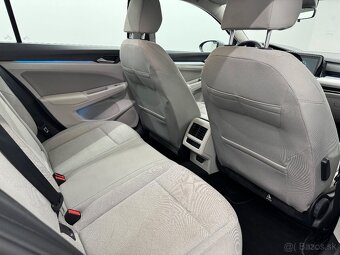GOLF 8 DSG MOŽNÝ ODPOČET DPH TOP - 8