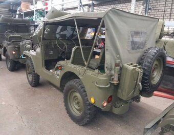 Nekaf M38A1 4x4 – vojenský kabriolet s duší historie - 8