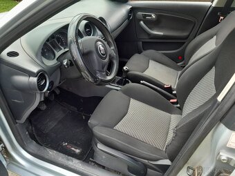 SEAT CORDOBA Sedan 1,4 benzin 63kW - 8