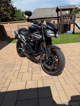 Triumph Speed Triple 1050 RS - 8