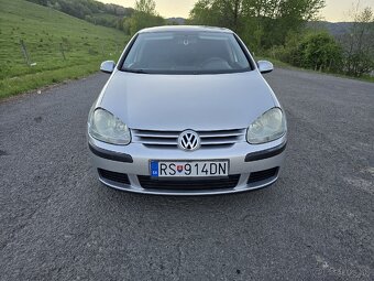 VW Golf 1.6 - 8
