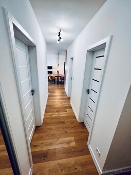 NA PRENÁJOM LUXUSNÝ, ZARIADENÝ 3 IZBOVÝ BYT, LORINČIK HÁJE - 8