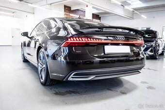 Audi A7 - 8