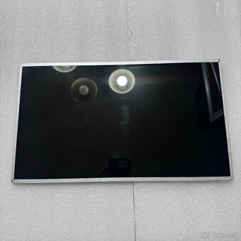 Predám obrazovku do notebooku 15,6" LED display 40pin HD+ C - 8