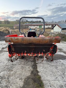 Japonský malotraktor Kubota GL200 s rotavátorom - 8