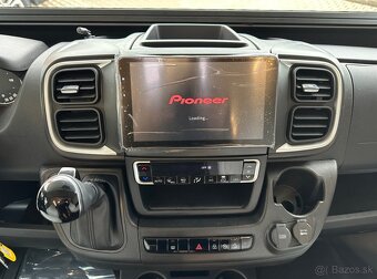 OBYTNÝ AUTOMOBIL MILLER NEW YORK - 8