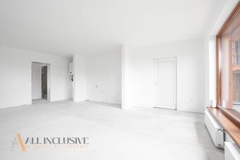 ALL INCLUSIVE | NA PREDAJ 3-IZBOVÝ BYT S KRYTOU TERASOU VO V - 8