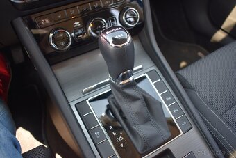 Škoda Superb Combi 2.0 TDI SCR Style 4x4 DSG - 8