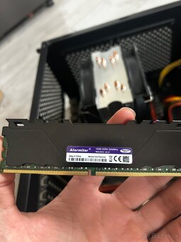 Predám výkonný PC 64GB RAMXeon E5-1650 v4, 64 G - 8