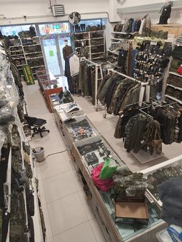 Odstúpim / predám prosperujúcu predajňu army shop v centre m - 8