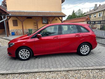 Mercedes-Benz B180 1.6i (90 kW / 122 koní), r.v. 08/2012 - 8