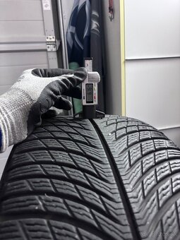 Mercedes GLE R20 orig. Zimne - 8