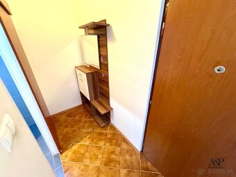 NA PREDAJ 1 IZBOVÝ BYT, 33M2, UL. J.MUDROCHA, SENICA - 8