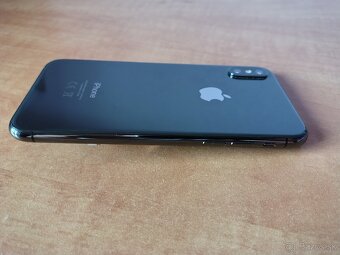 iPhone XS 64 GB – 120 € (dohoda možná)
 - 8