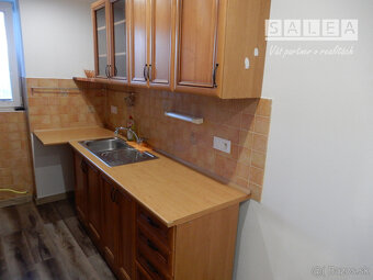 Pekný 3 Izbový byt, 66 m2, rekonštrukcia, centrum Želiezovie - 8