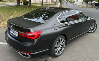 BMW 750Li Individual - 8