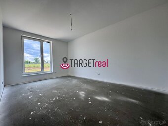TARGETreal┃4 izbový rodinný dom s nádherným 720 m pozemkom a - 8