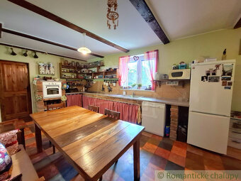 Rozprávkový dom so srdcom a veľkou záhradou - na skok od - 8