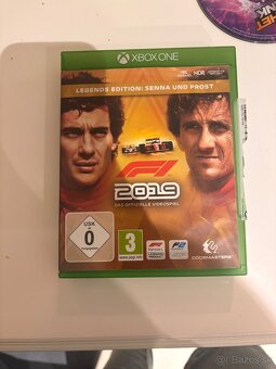 Predam XBOX ONE X 1tb - 8