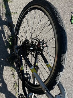 Giant 26 , 3X9, Kotúčové brzdy - 8